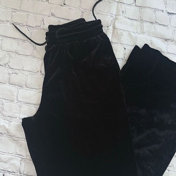 SHEIN Black Velvet Style Lounge Pants - Picture 2 of 5
